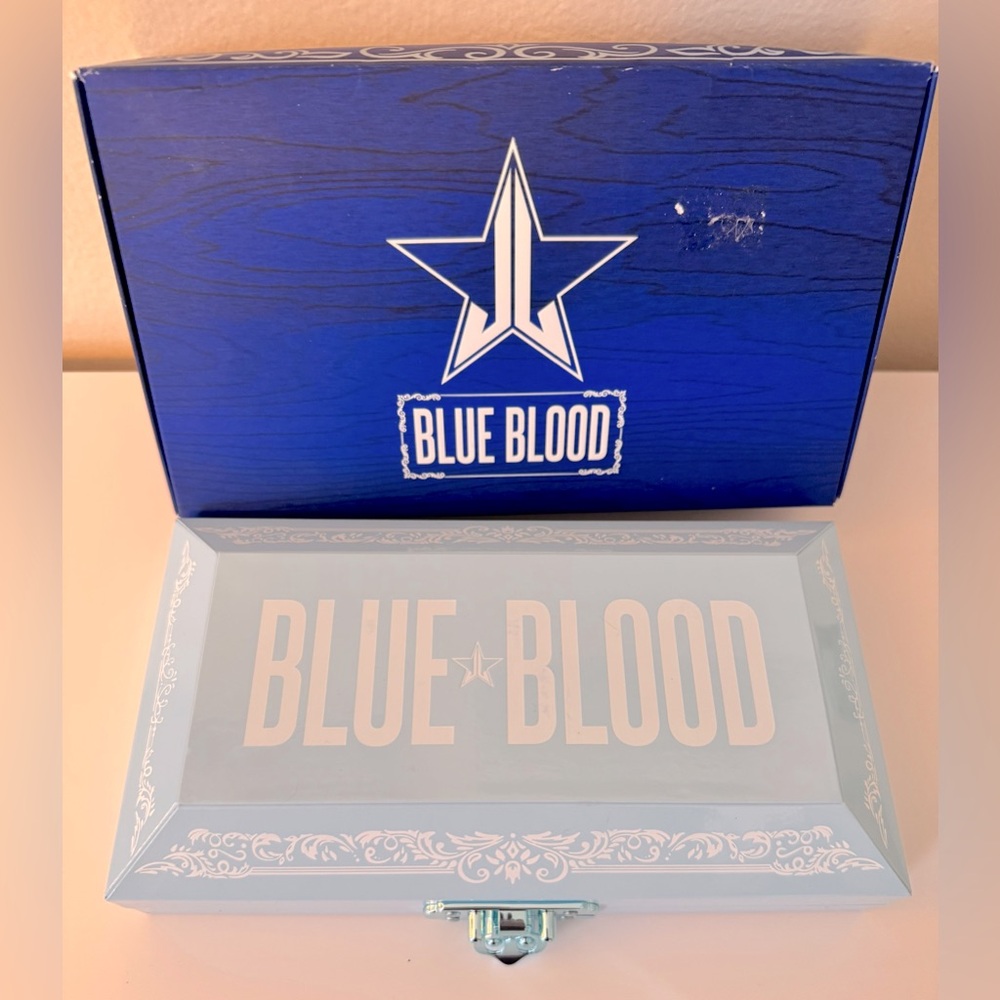 Jeffree Star Blue Blood (18x) eyeshadow palette NIB Beautiful ❤️ - Picture 2 of 5